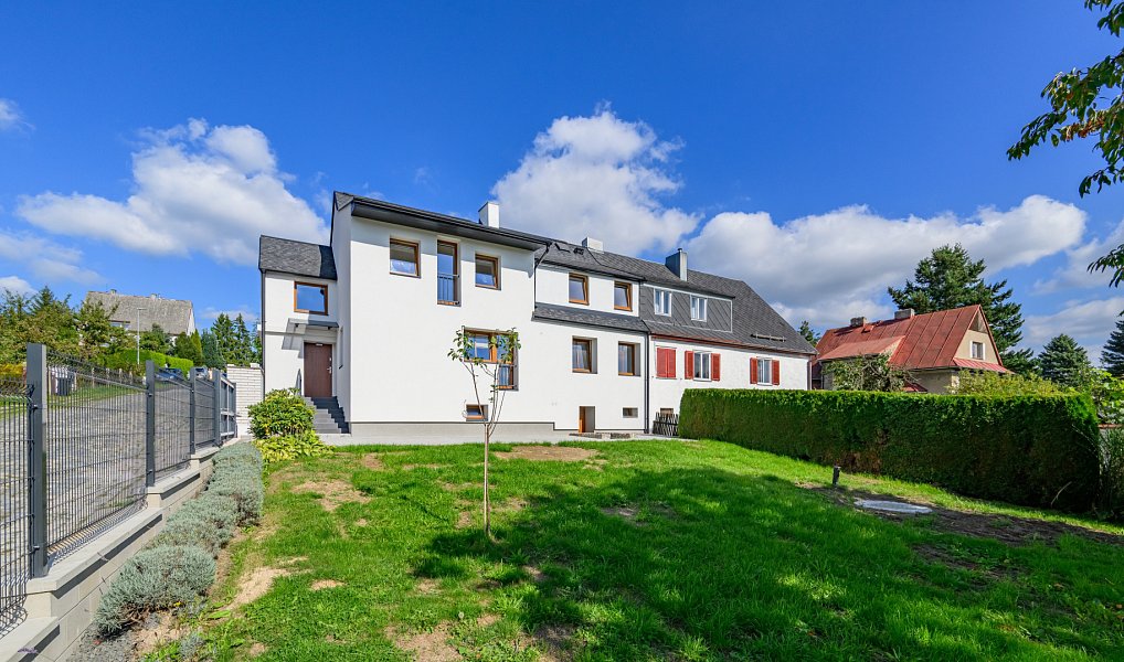 Pronájem bytu 4+1 77 m², Liberec – náhled fotky 2