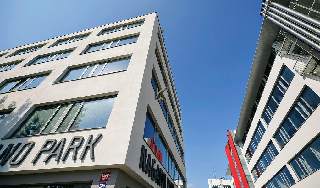 Pronájem kanceláře 259 m², Praha – náhled fotky 2