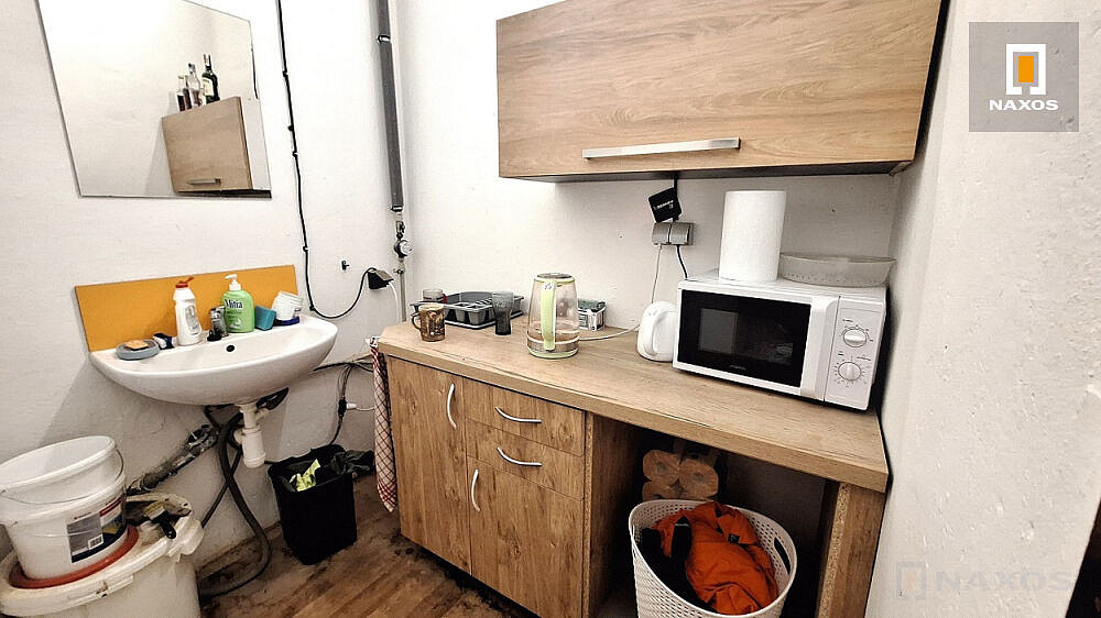 Pronájem výrobních prostor 169 m² – fotografie 5