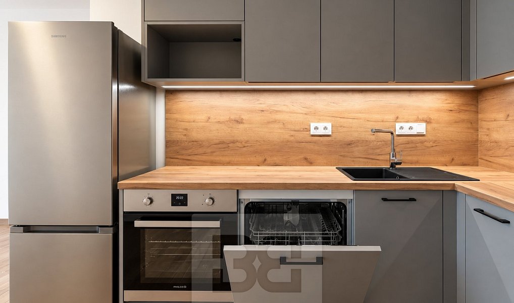 Pronájem bytu 2+kk 55 m², České Budějovice – náhled fotky 4