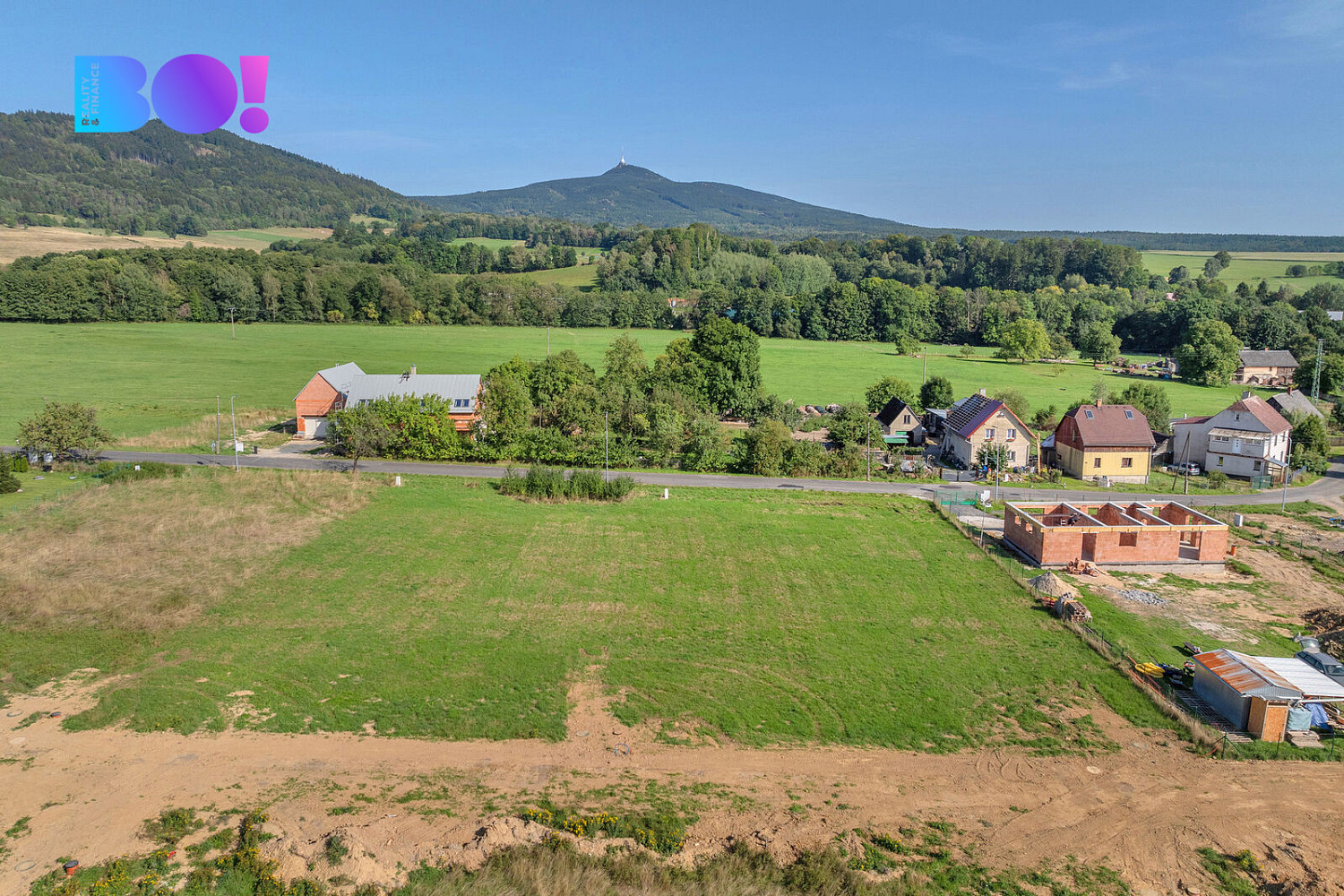 Prodej stavebního pozemku 1 506 m² – fotografie 3