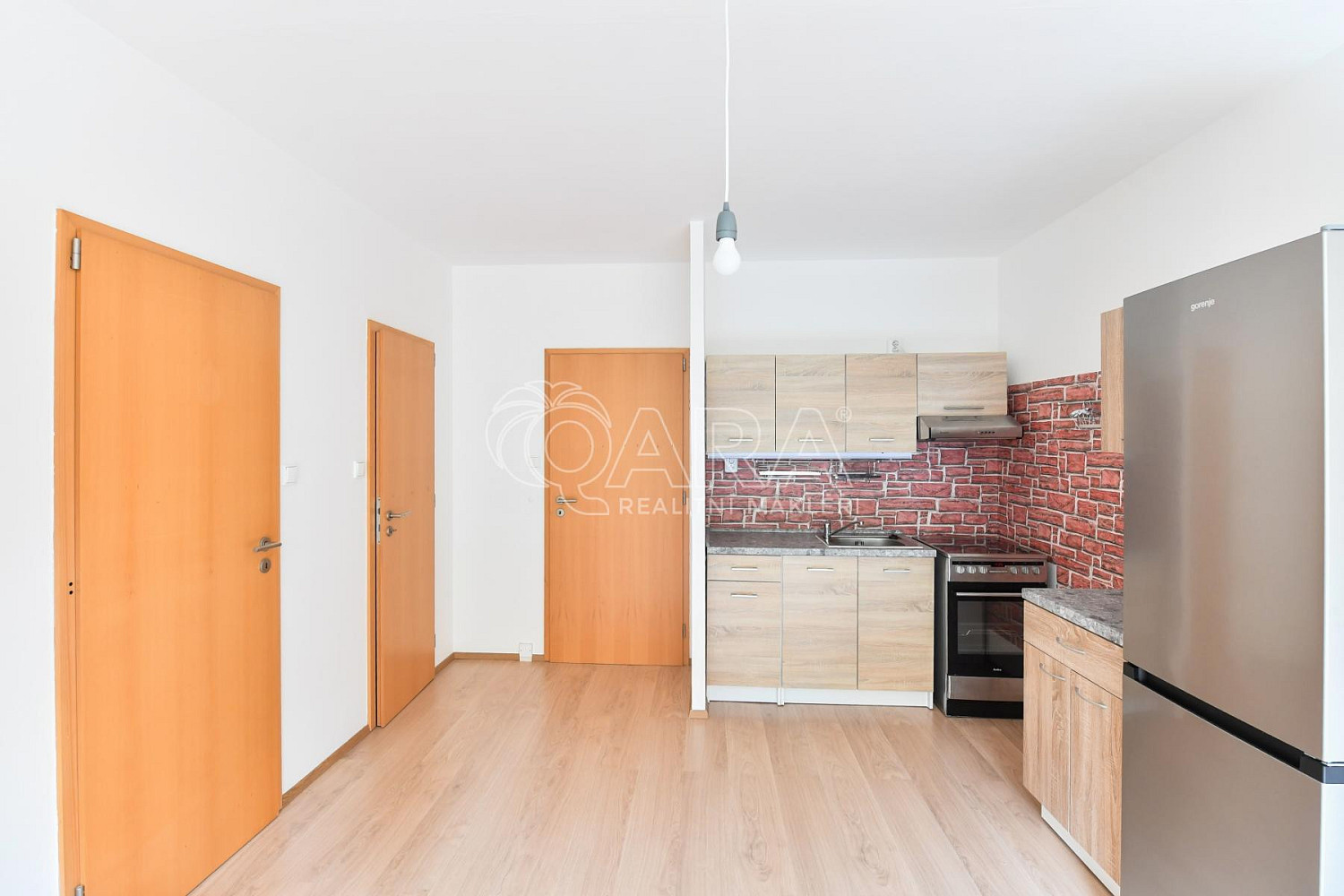 Pronájem bytu 2+kk 41 m² – fotografie 3