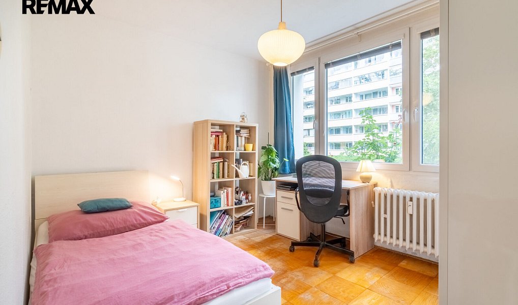 Prodej bytu 4+1 70 m², Praha – náhled fotky 9
