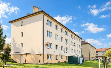 Pronájem bytu 2+kk 38 m², Sídliště, Tmaň, okres Beroun