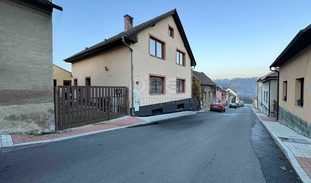 Prodej domu 240 m² s pozemkem 256 m², Dolany nad Vltavou – náhled fotky 8