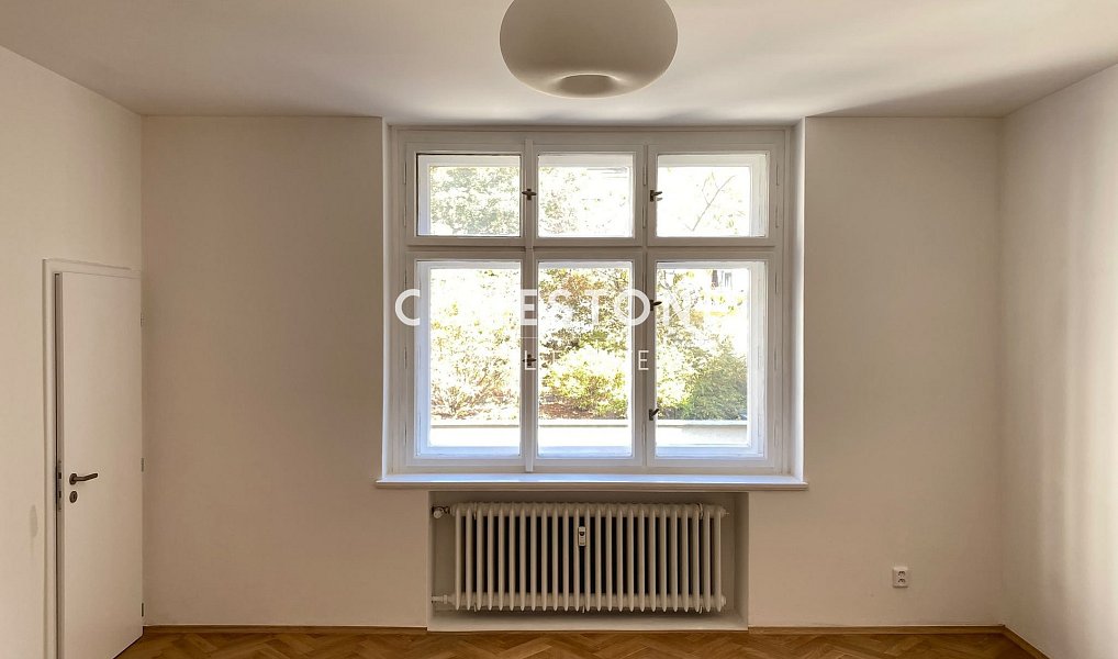Prodej bytu 1+1 35 m², Praha – náhled fotky 6