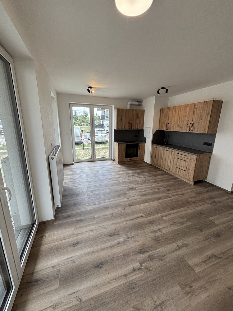 Pronájem bytu 1+kk 38 m² — photo 5