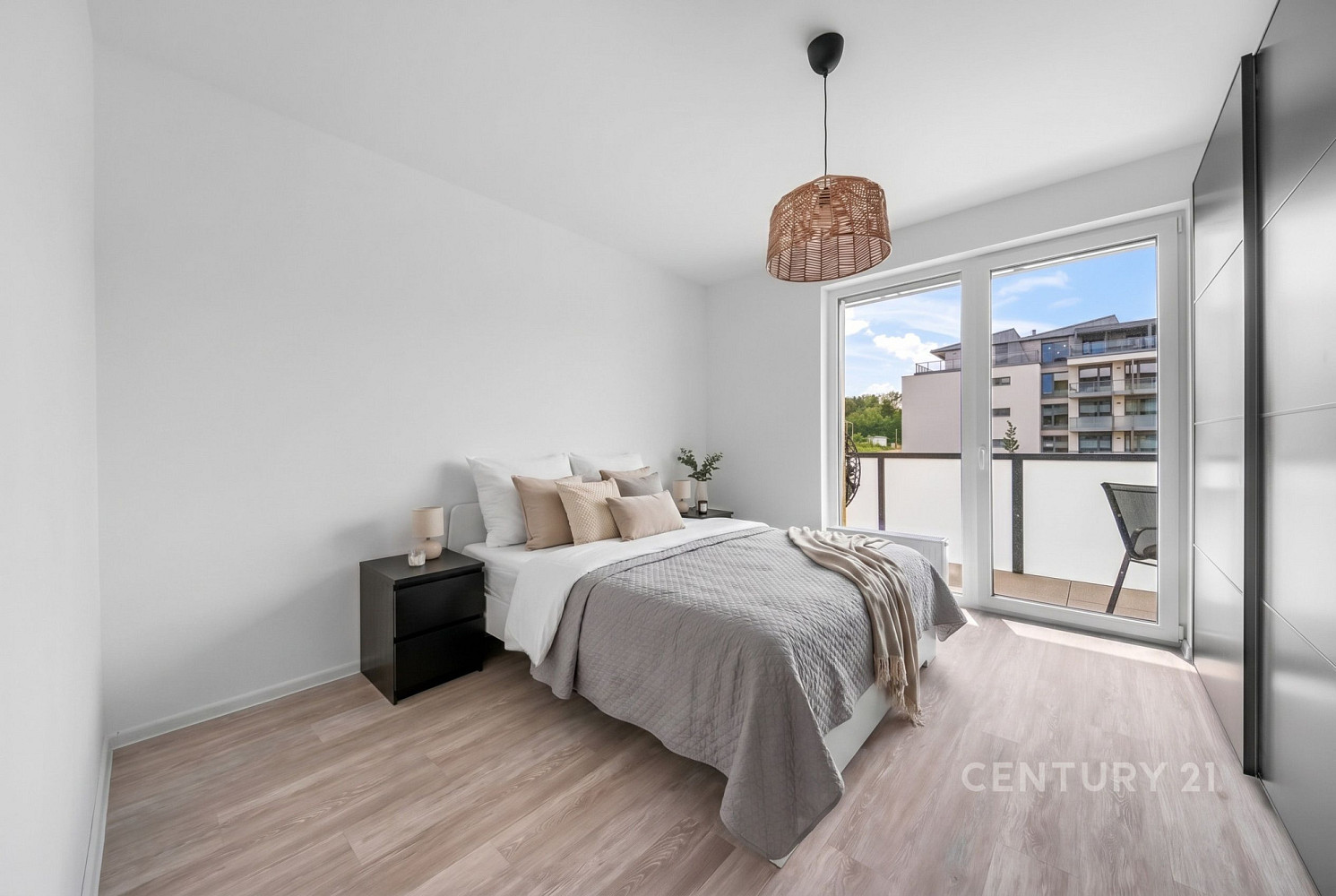 Prodej bytu 2+kk 77 m² — photo 3