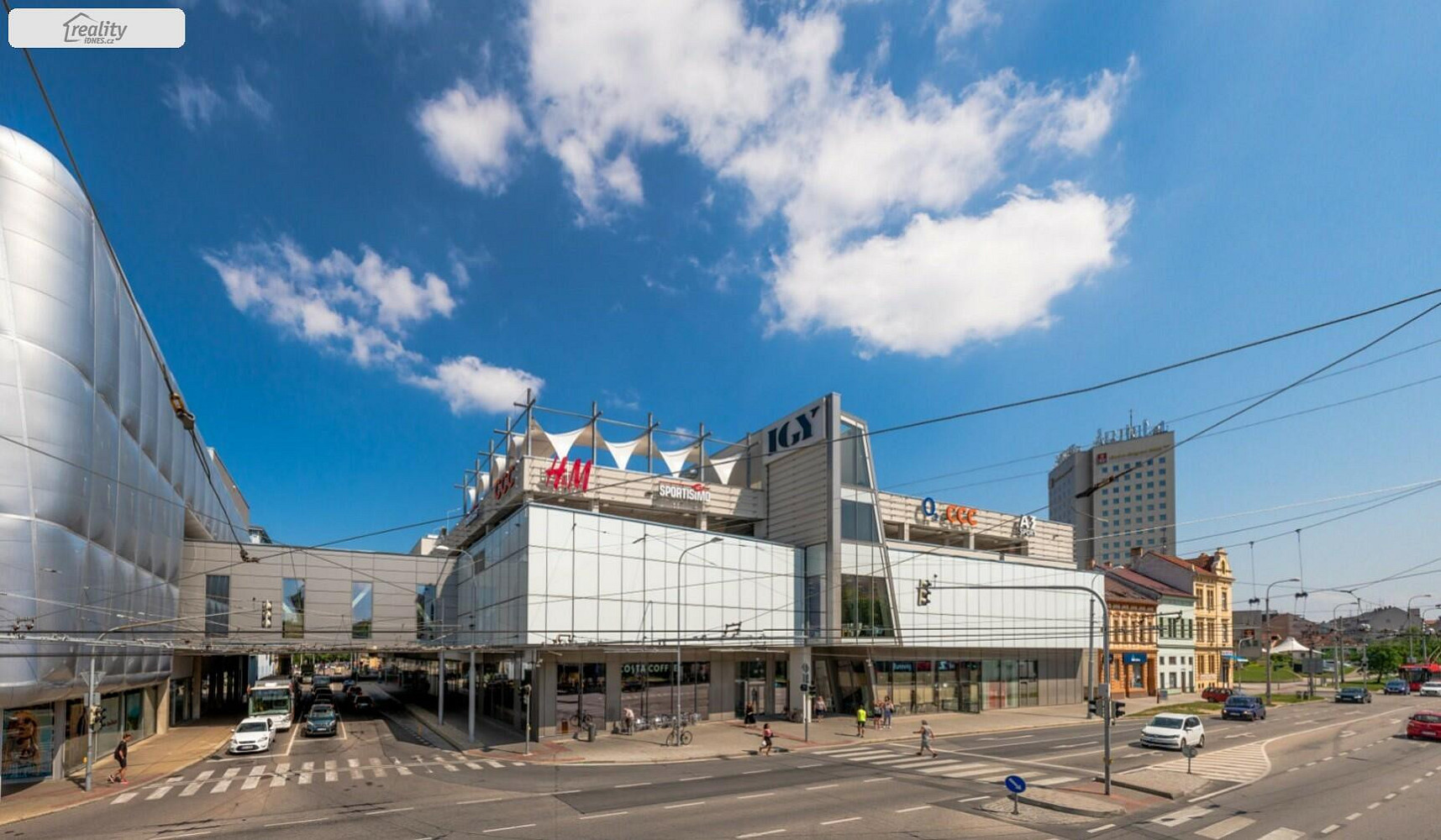 Pronájem kanceláře 500 m²
