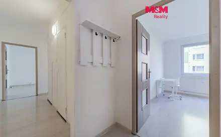 Prodej bytu 2+1 63 m², Úvalská, Karlovy Vary - Drahovice