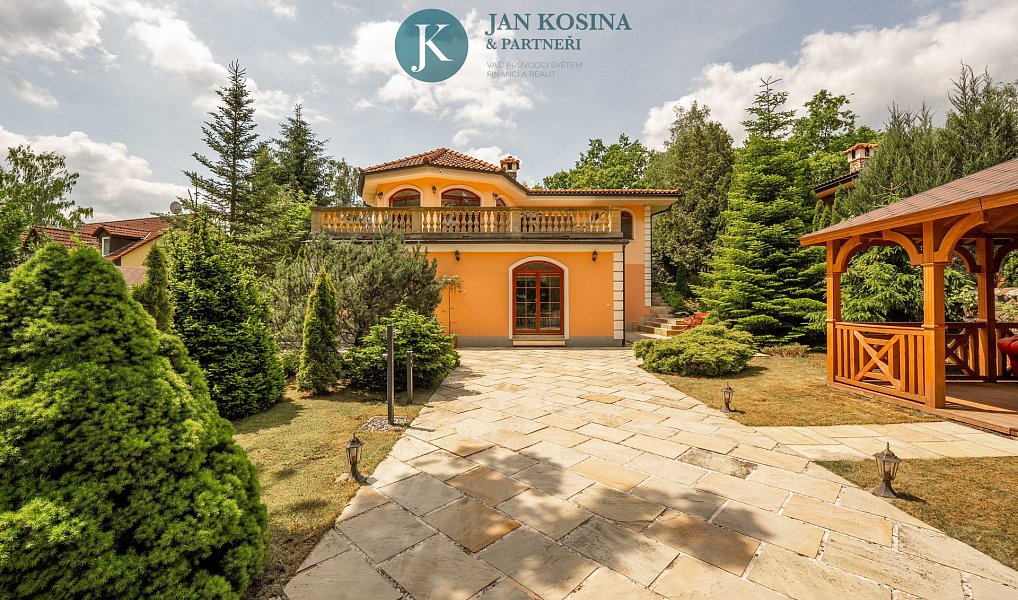 Prodej domu 236 m² s pozemkem 921 m², Mirošovice – náhled fotky 47