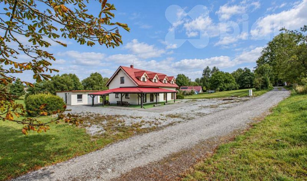 Prodej domu 230 m² s pozemkem 4 000 m², Horní Stropnice – náhled fotky 21