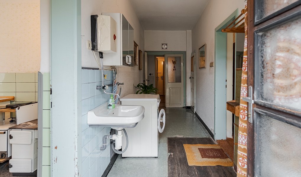 Prodej domu 200 m² s pozemkem 375 m², Skořenice – náhled fotky 16