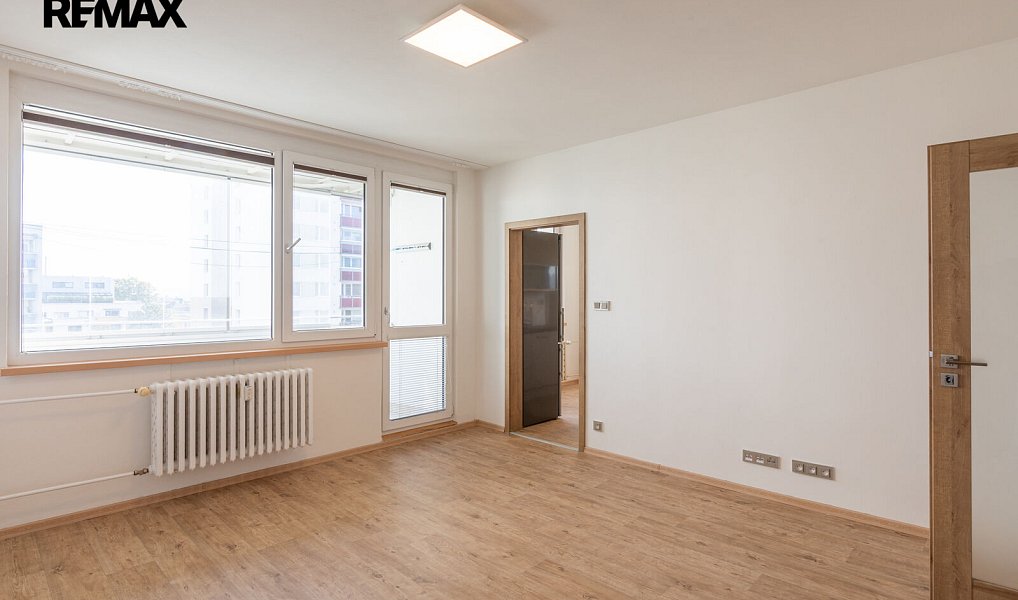 Pronájem bytu 3+1 73 m², Praha – náhled fotky 2