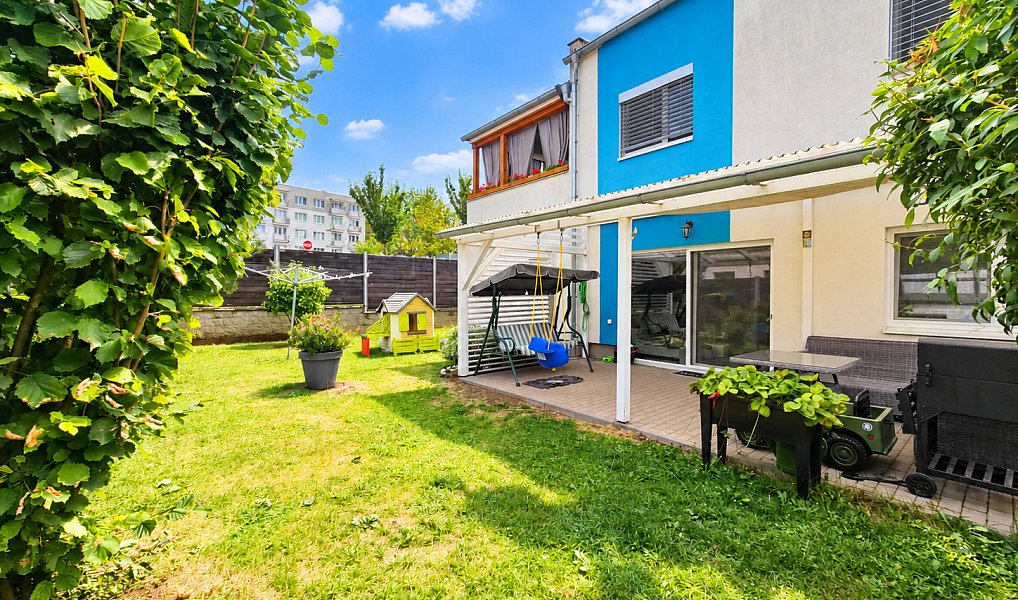 Pronájem bytu 3+kk 74 m², Rosice – náhled fotky 2