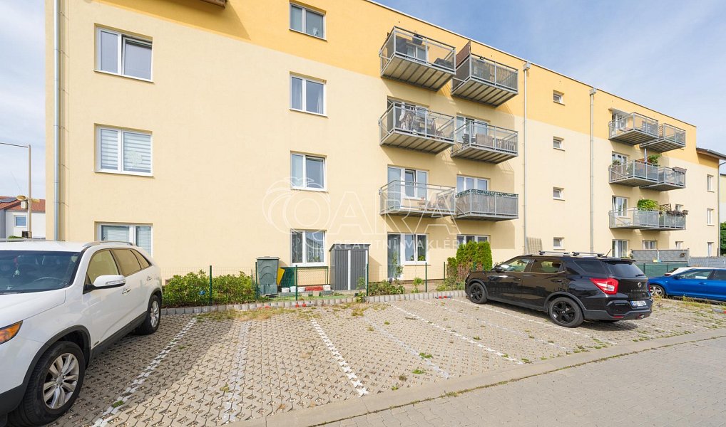 Prodej bytu 2+kk 53 m², Chýně – náhled fotky 22