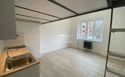 Pronájem bytu 1+kk 27 m²