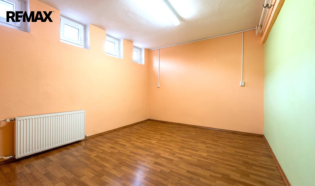Pronájem kanceláře 70 m², Kamenice – náhled fotky 21