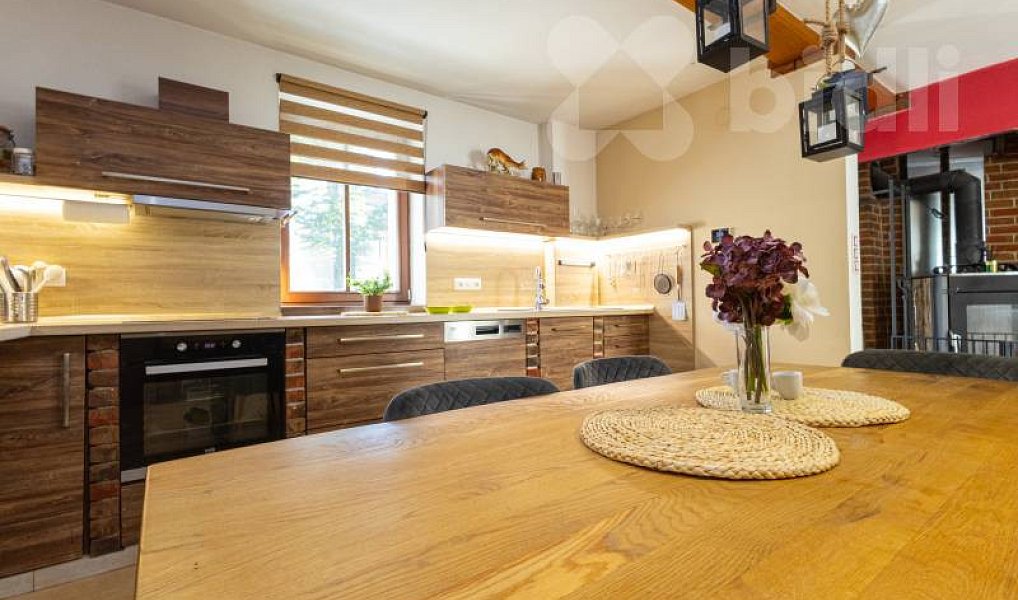 Prodej domu 180 m² s pozemkem 338 m², Lužnice – náhled fotky 2