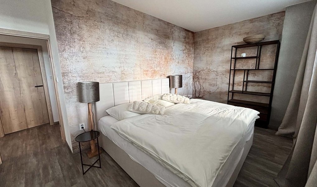 Pronájem bytu 2+kk 90 m², Zlín – náhled fotky 3