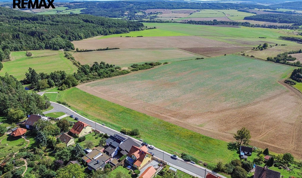 Prodej stavebního pozemku 800 m², Chlumčany – náhled fotky 9