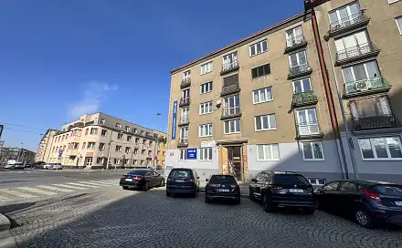 Pronájem bytu 3+kk 51 m², Na hroudě, Praha 10 - Strašnice