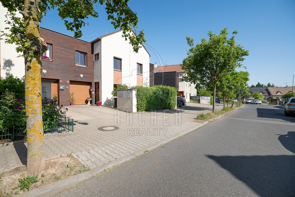 Prodej domu 130 m² s pozemkem 261 m²