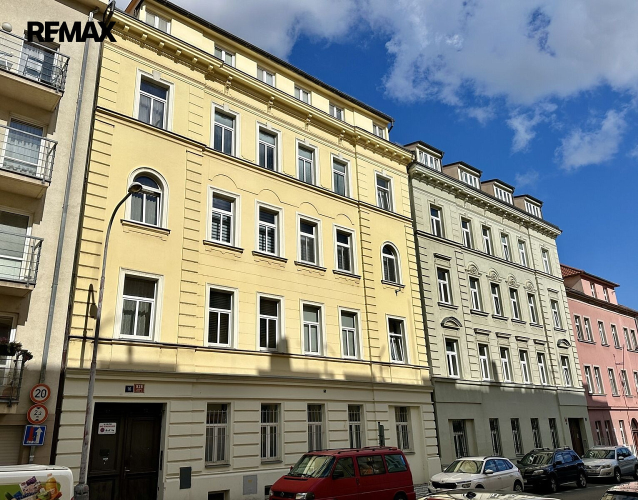 Prodej nájemního domu, činžáku 736 m² – fotografie 3