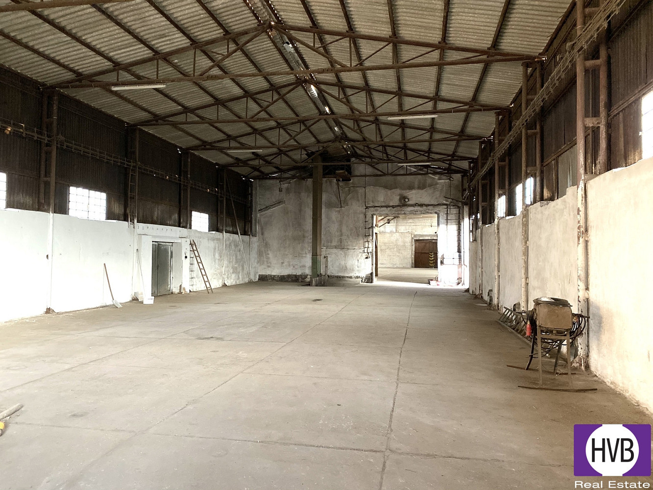 Prodej skladovacích prostor 7 900 m² – fotografie 5