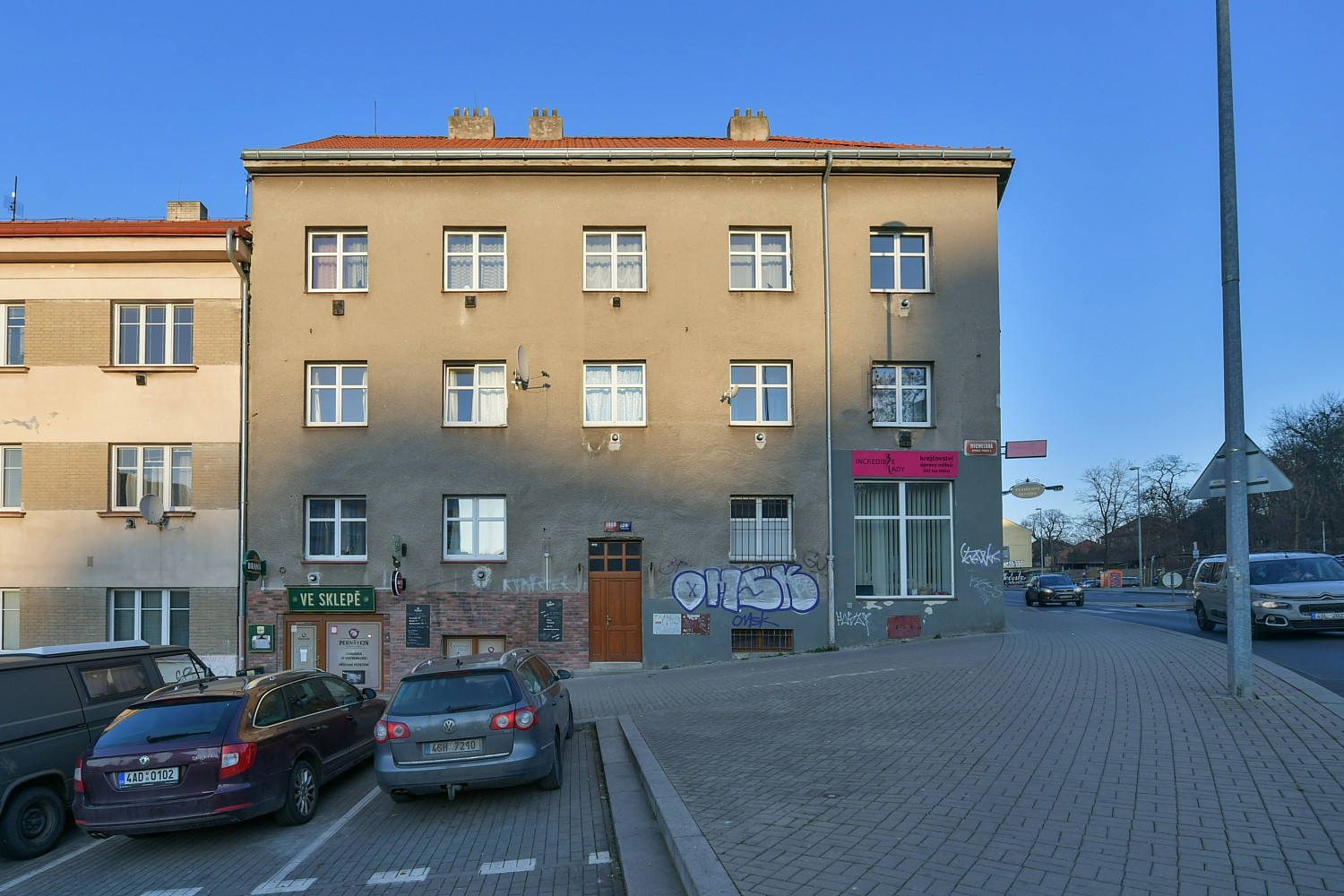 Pronájem bytu 2+kk 51 m² – fotografie 2