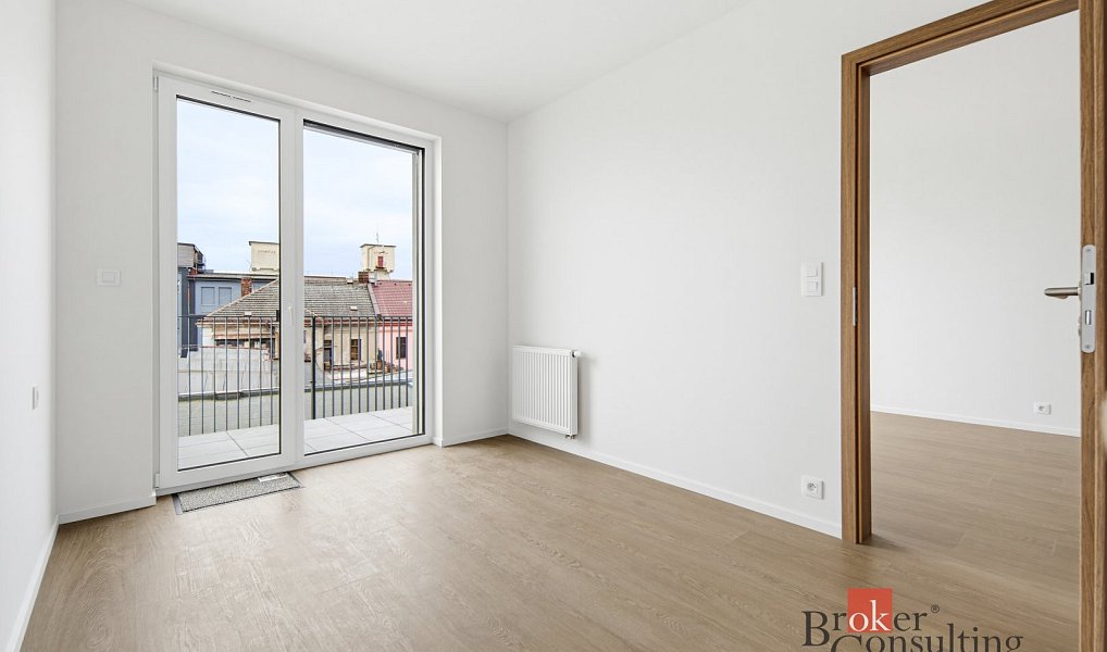 Pronájem bytu 2+kk 48 m², Hradec Králové – náhled fotky 6