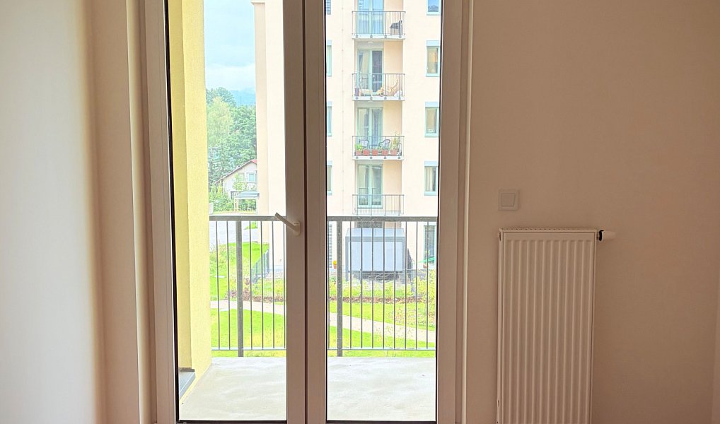 Pronájem bytu 2+kk 57 m², Liberec – náhled fotky 3