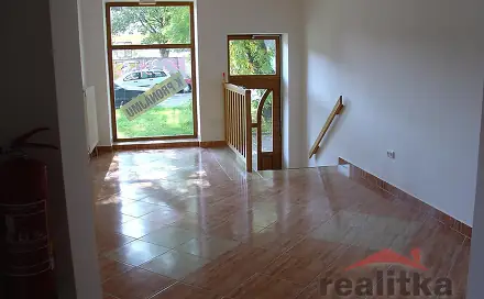 Prodej obchodních prostor 39 m², Nákladní, Opava - Předměstí
