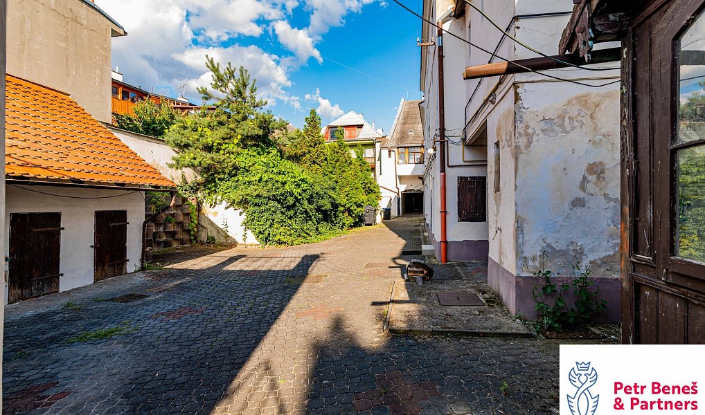 Prodej obchodních prostor 1 100 m², Rakovník – náhled fotky 38