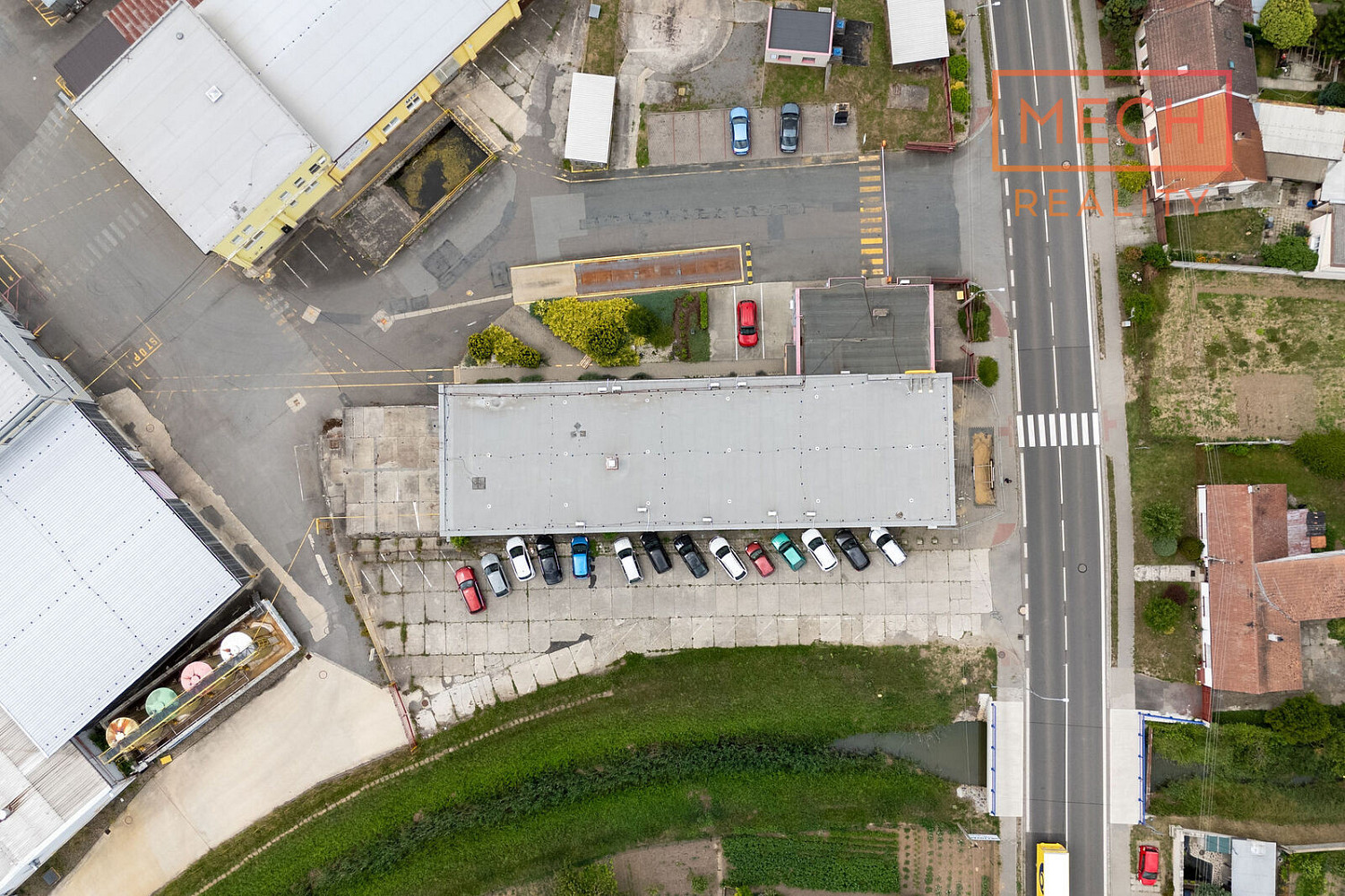 Prodej komerčního objektu (jiného typu) 1 030 m² – fotografie 3