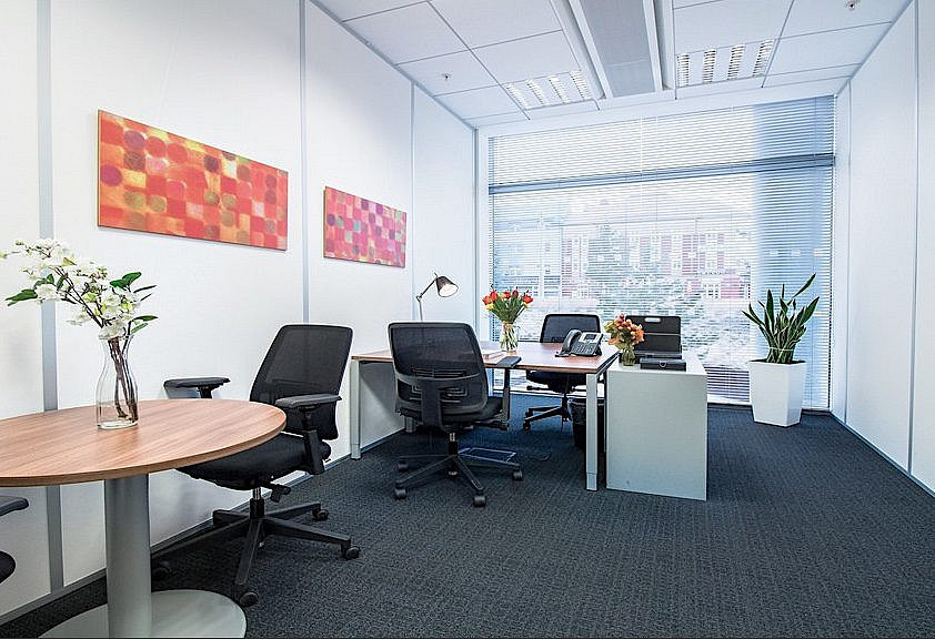 Pronájem kanceláře 782 m² – fotografie 3
