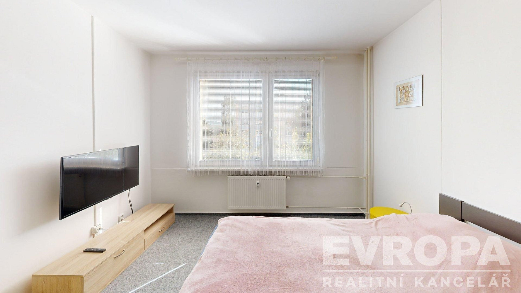 Pronájem bytu 1+1 36 m² – fotografie 3
