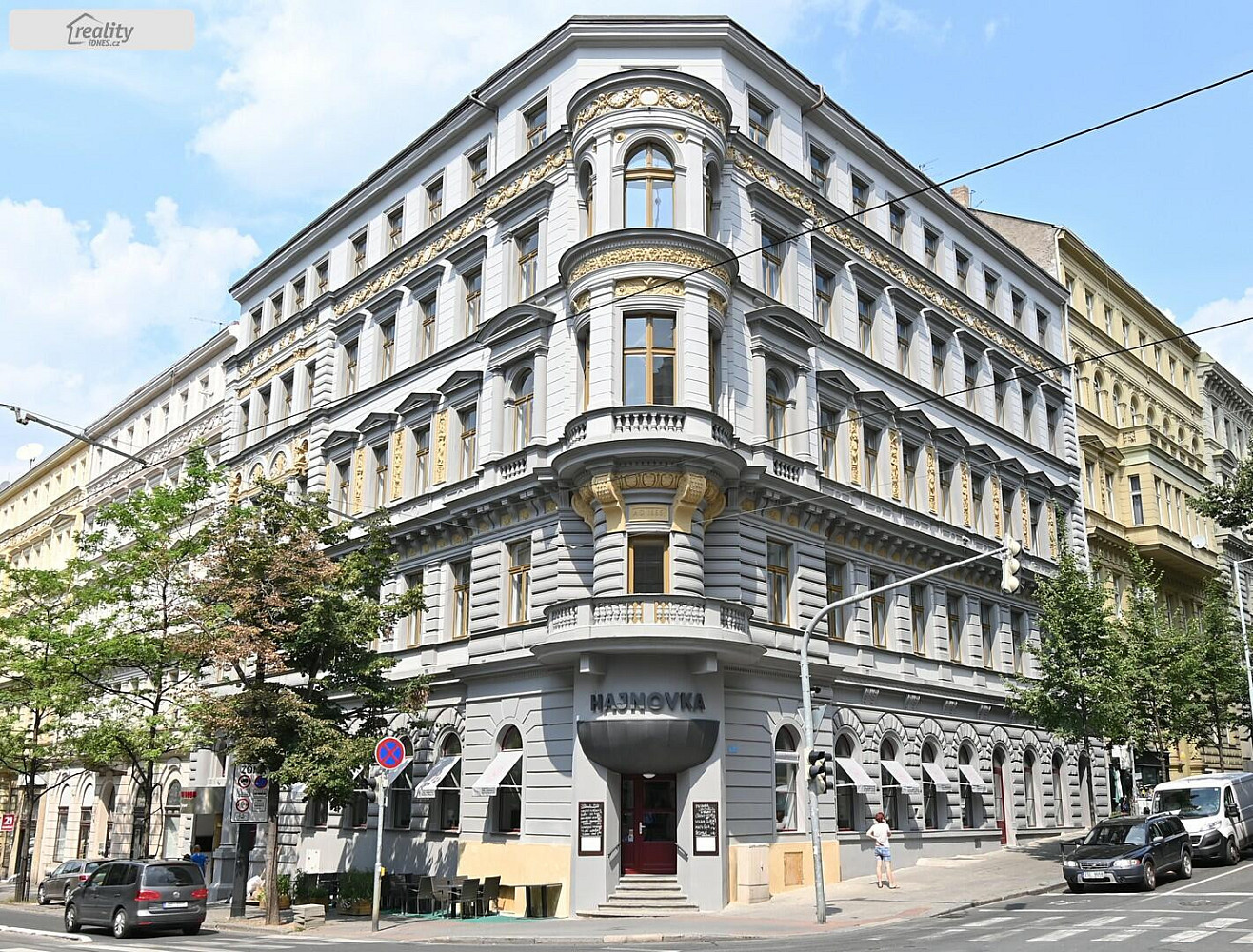 Pronájem kanceláře 147 m²
