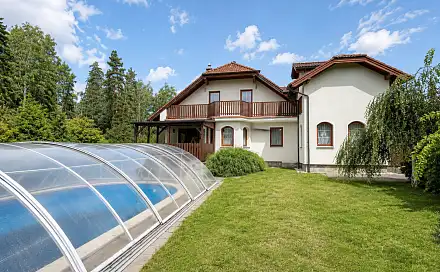 Prodej domu 362 m² s pozemkem 925 m², K Výhledu, Karlovy Vary - Hůrky