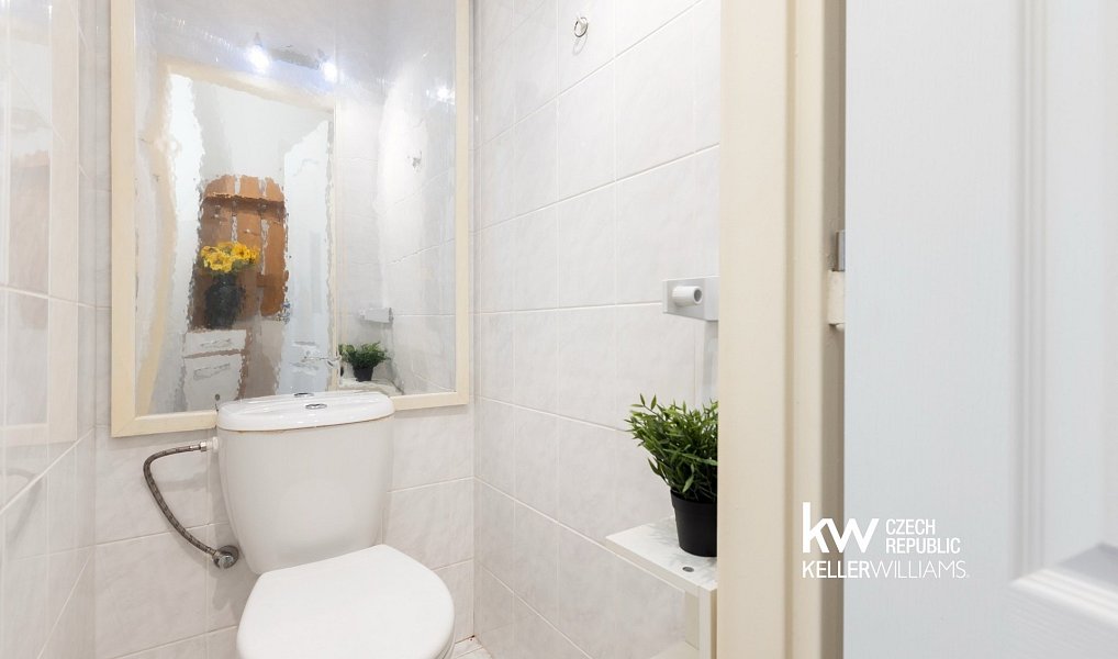 Prodej bytu 1+kk 28 m², Praha – náhled fotky 11