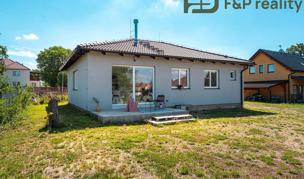Prodej domu 112 m² s pozemkem 1 001 m², Bečváry – náhled fotky 2