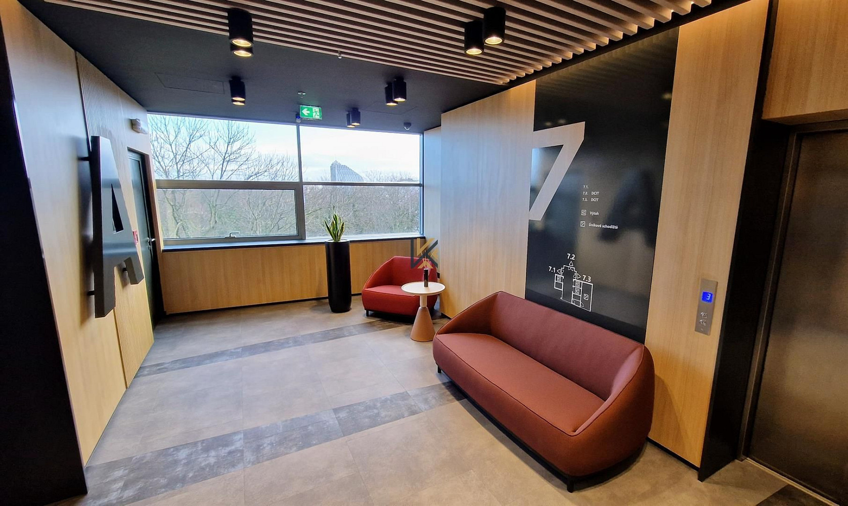 Pronájem kanceláře 505 m² – fotografie 5