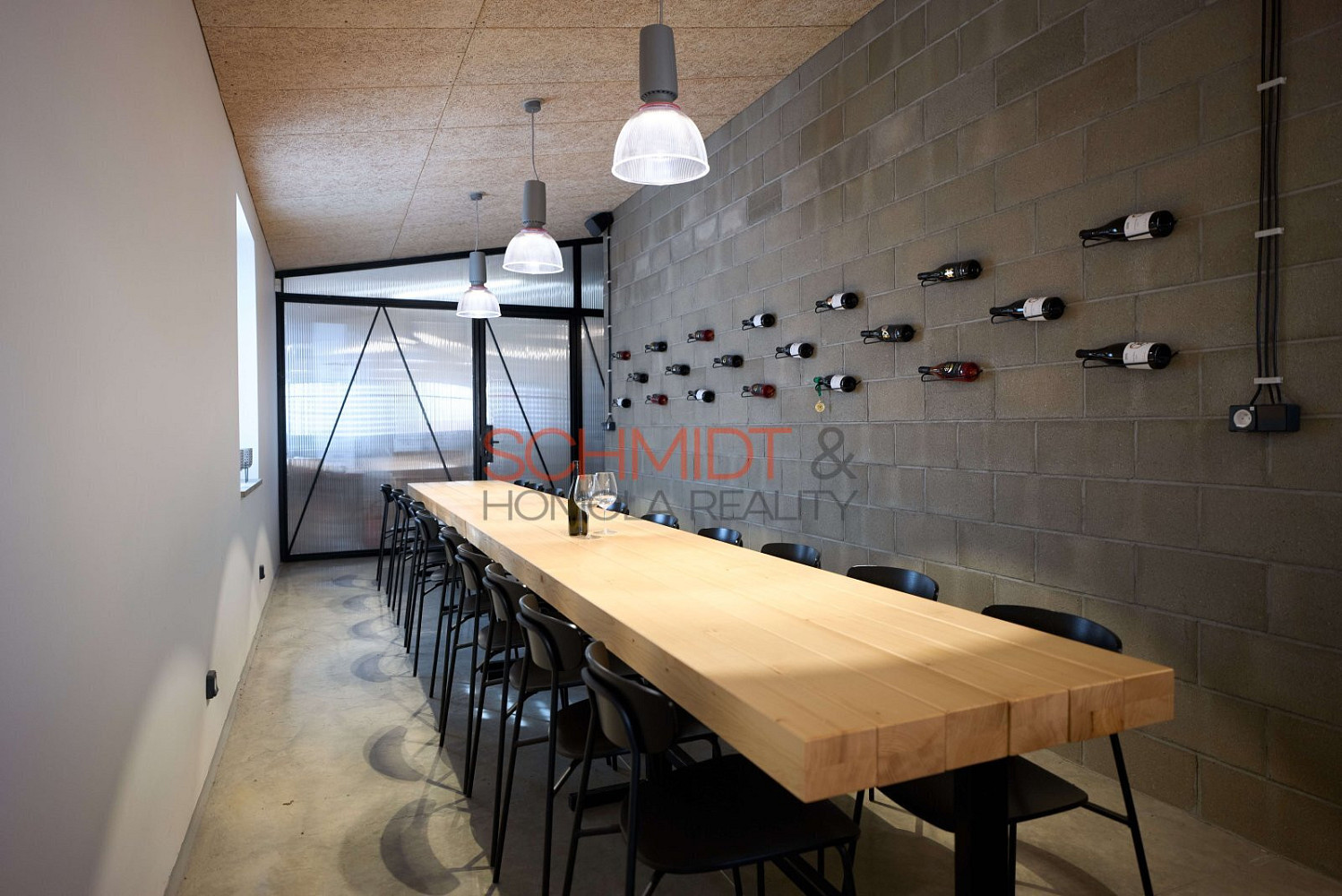 Pronájem obchodních prostor 146 m², Břeclav