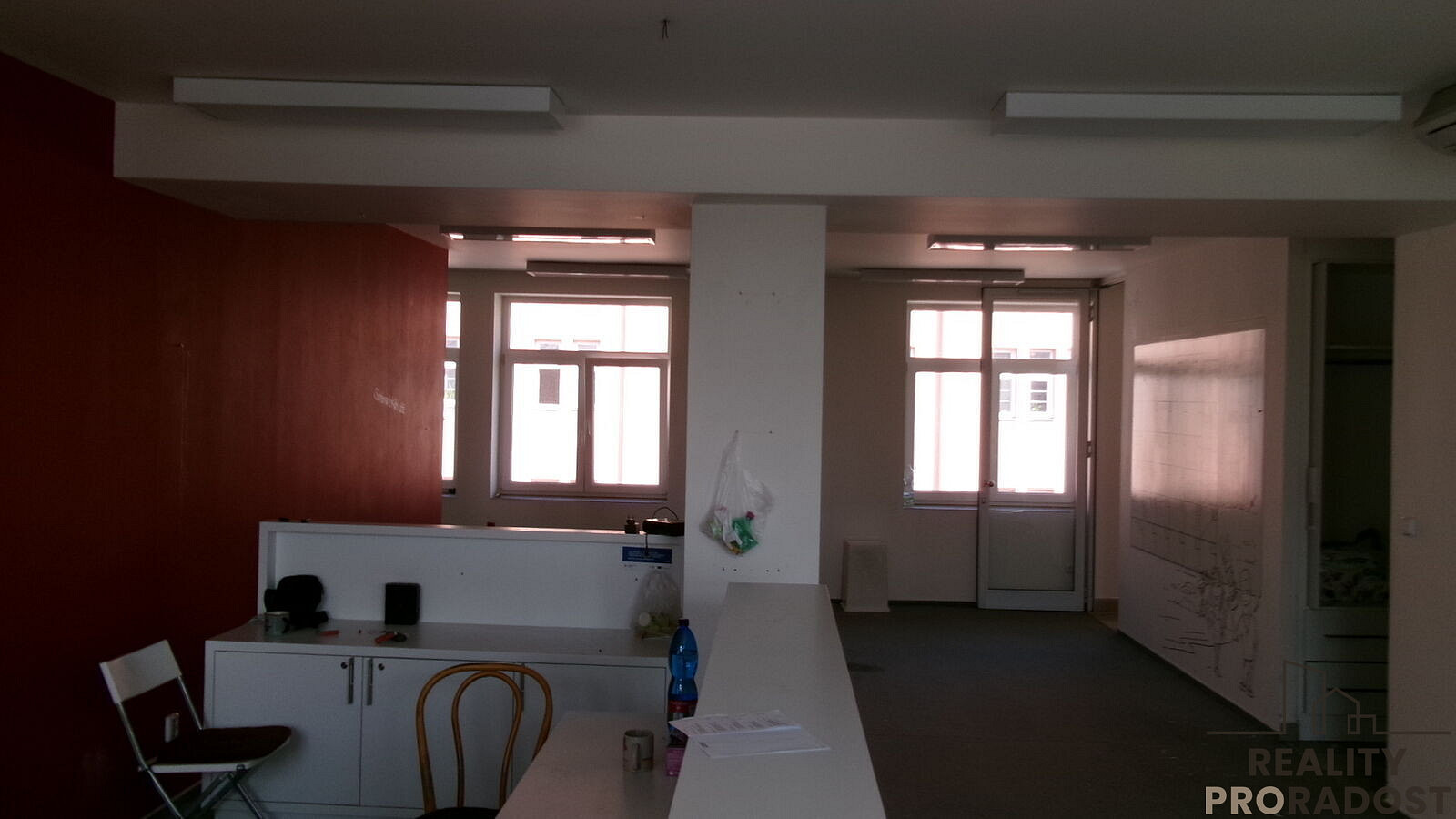 Pronájem kanceláře 267 m²