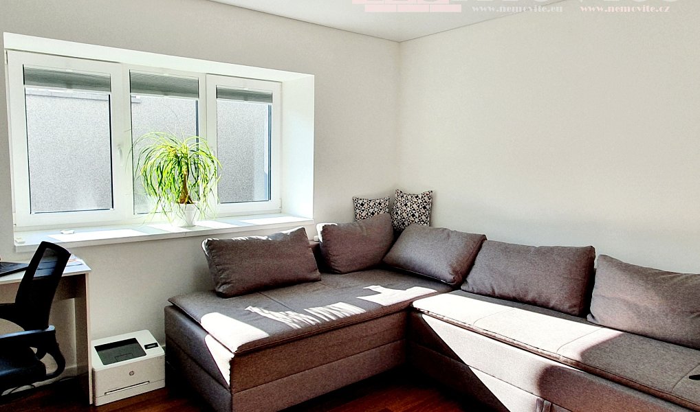 Prodej domu 179 m² s pozemkem 437 m², Okrouhlo – náhled fotky 10