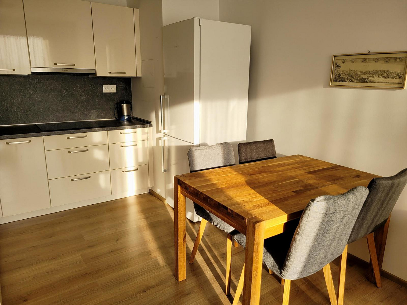 Pronájem bytu 2+kk 60 m² — photo 3