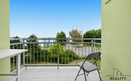 Prodej bytu 3+1 70 m², Družstevní, Pardubice - Polabiny