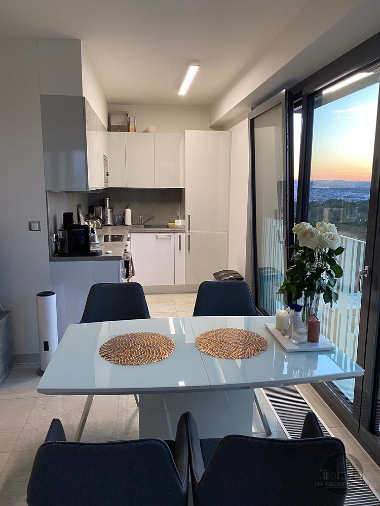 Prodej bytu 2+kk 60 m²