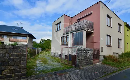 Prodej domu 270 m² s pozemkem 1 909 m², Makarenkova, Bystrovany, okres Olomouc