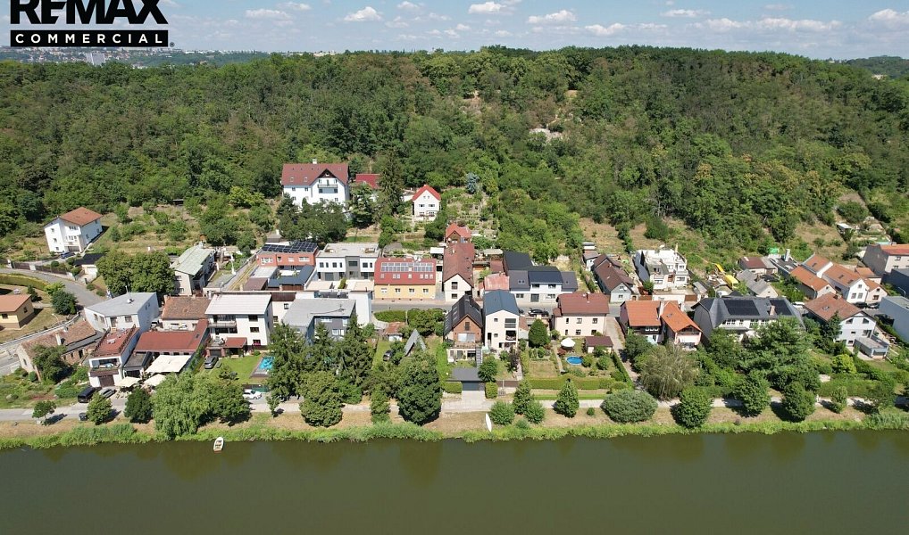 Prodej domu 225 m² s pozemkem 439 m², Praha – náhled fotky 40